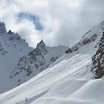 Alpin Rénové Proche Pistes Et Commerces - - Fr-1-613a-42 * Courchevel